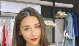 美女网红吃瓜,吃瓜现场，笑料百出！